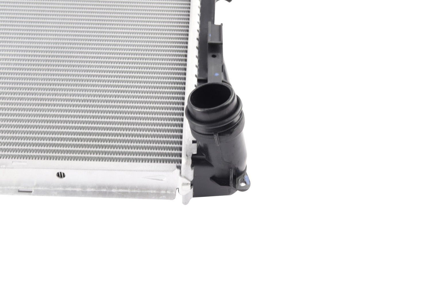 BOGAP Premium Radiator for engine cooling B4210119