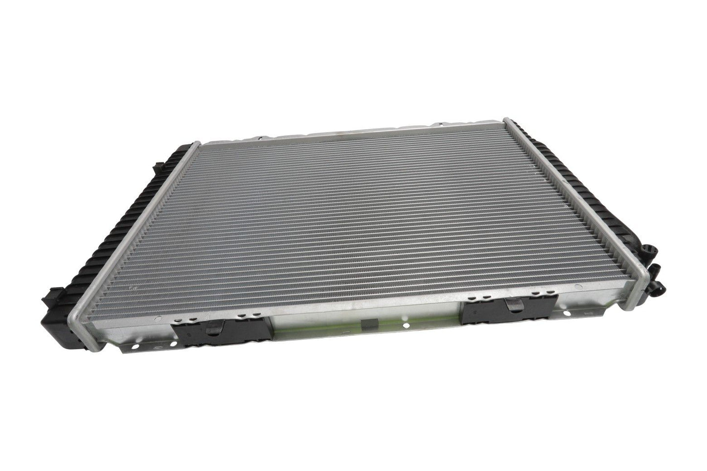 BOGAP Premium Radiator for engine cooling C4210192