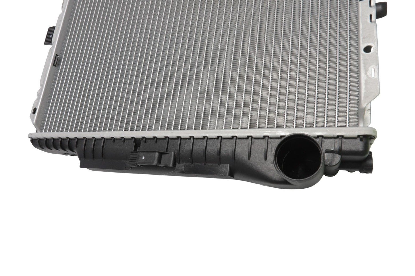 BOGAP Premium Radiator for engine cooling C4210198
