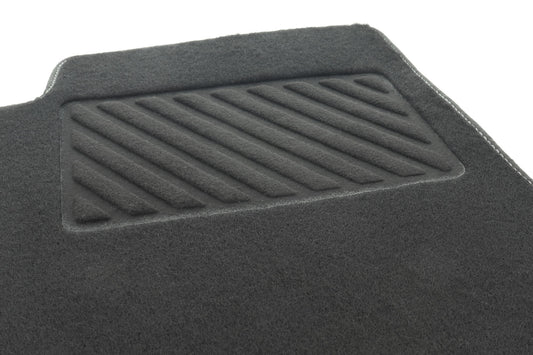 VAICO Floor Mat Set V10-8888