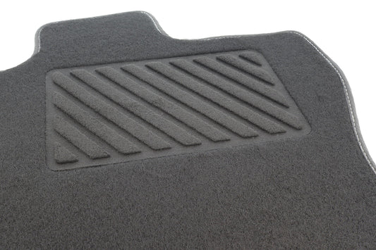 VAICO Floor Mat Set V10-8895