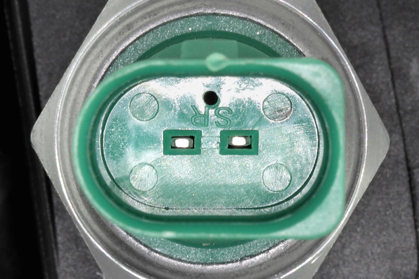 VEMO Oil filter module V15-60-6101