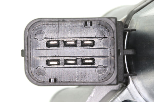 VEMO Slave Cylinder, clutch V30-77-1051