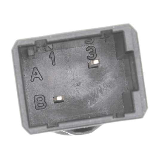 VEMO Stop Light Switch V40-73-0023