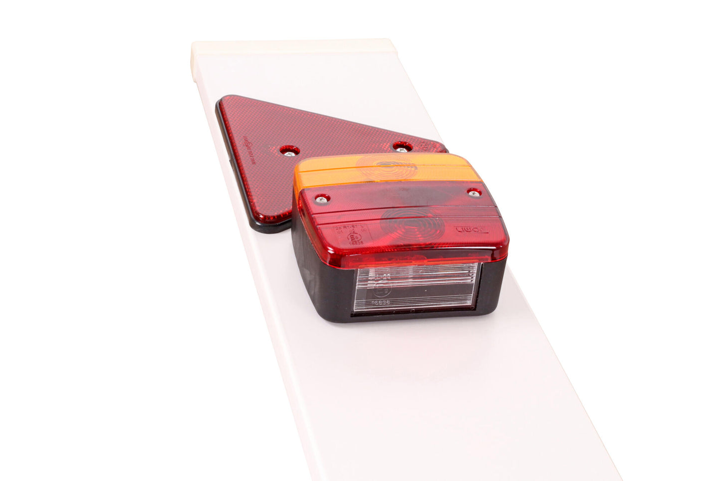 VEMO Tail Light Assembly Set V98-66007