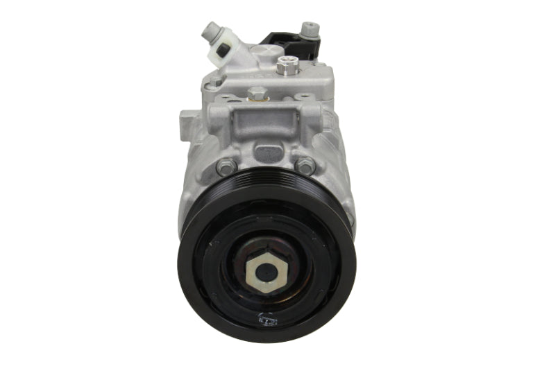 Denso New Aircon Compressor for Volkswagen DCP32069