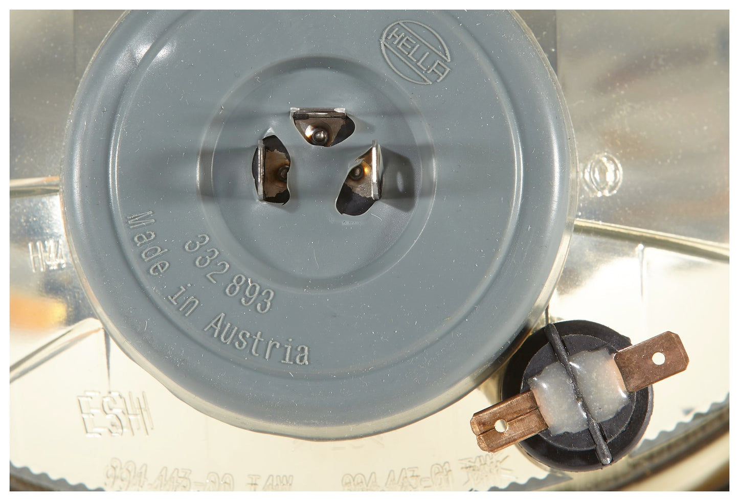 HELLA Halogen-Headlight - Oval 120 - 12V 1AB996157-091