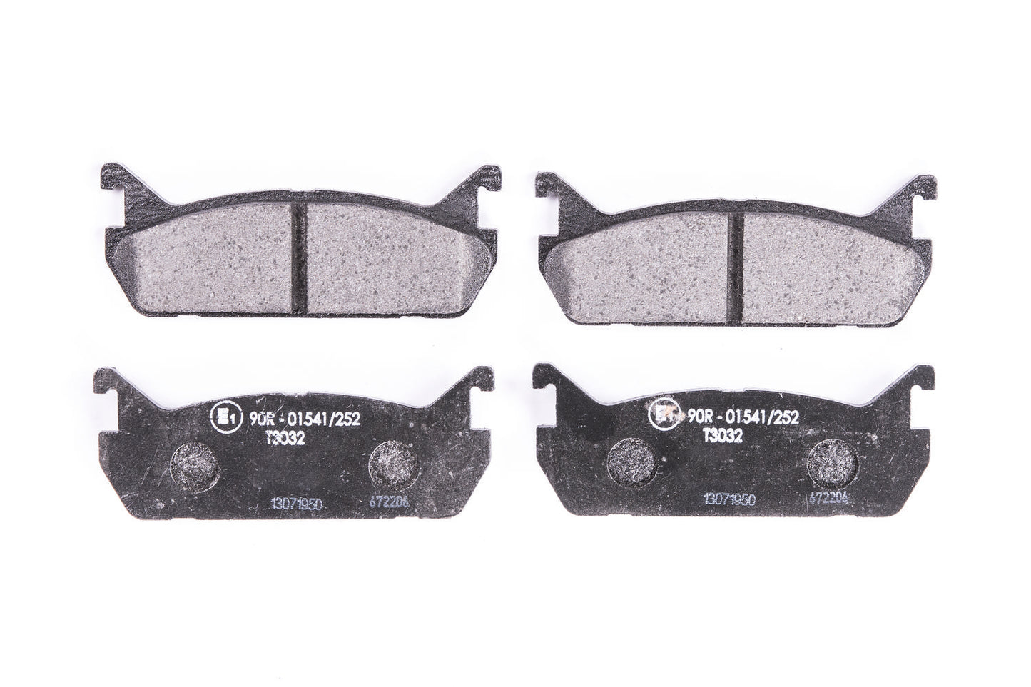HELLA Brake pad set - T3032 - for e.g. DAIHATSU / EUNOS / FORD / MAZDA / SUZUKI 8DB355016-601
