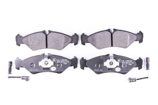 HELLA Brake pad set - T1826 - for e.g. DODGE / FREIGHTLINER / MERCEDES-BENZ /VW 8DB355014-421