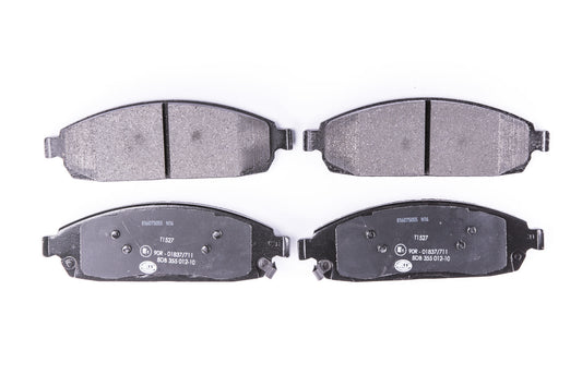 HELLA Brake pad set - T1527 - for e.g. JEEP 8DB355012-101