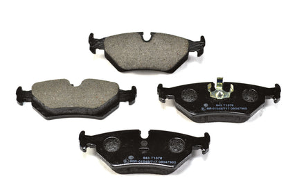 HELLA Brake pad set - T1578 - for e.g. DAIMLER / JAGUAR 8DB355006-841