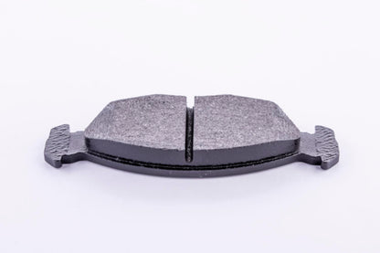 HELLA Brake pad set - T1667 - for e.g. ASTON MARTIN / DAIMLER / JAGUAR 8DB355013-031