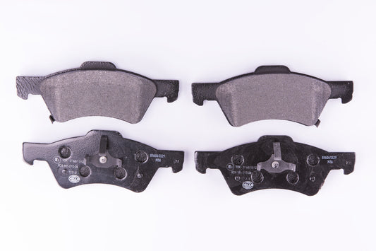 HELLA Brake pad set - T1315 - for e.g. CHRYSLER / DODGE 8DB355010-061