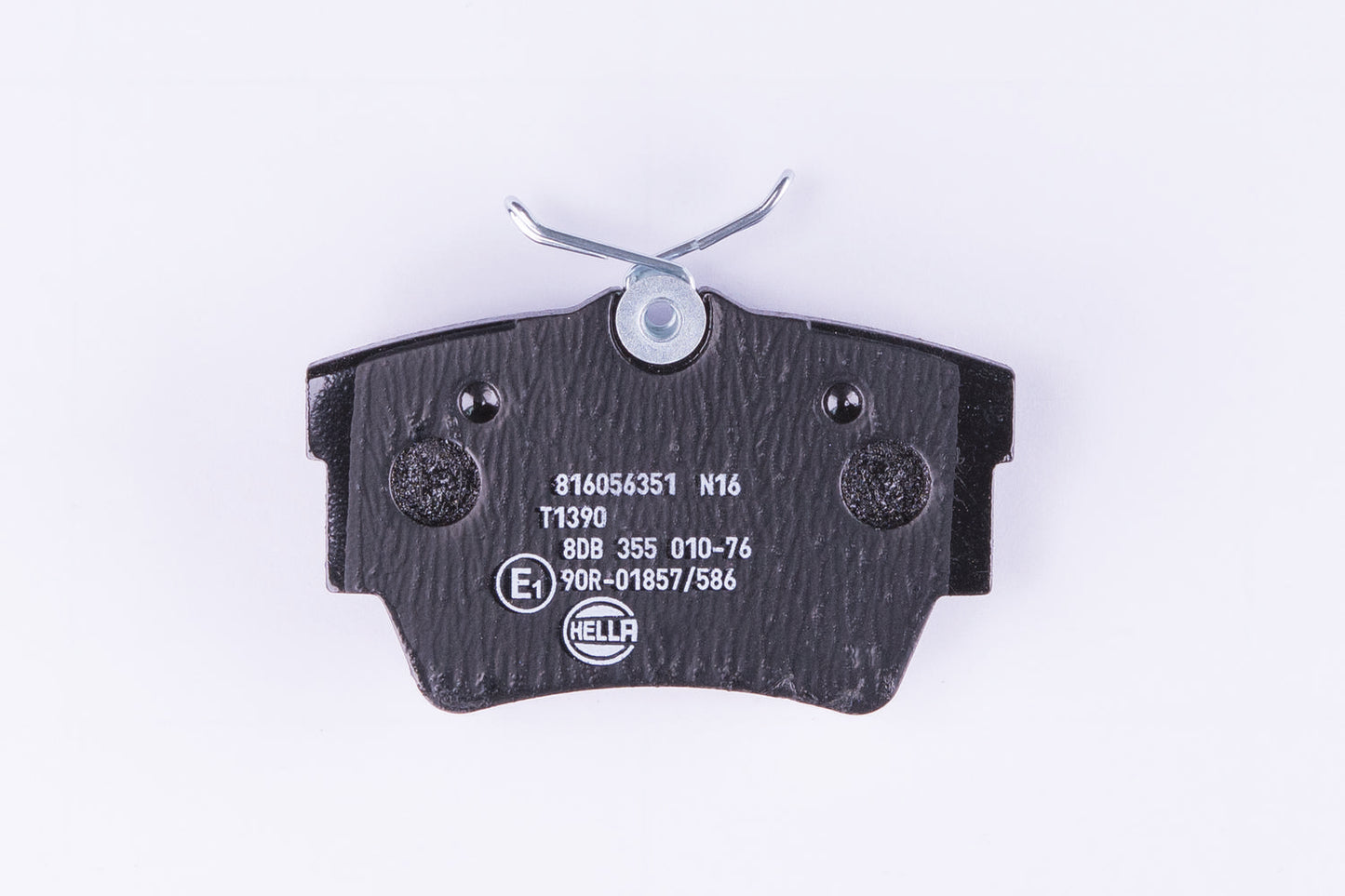 HELLA Brake pad set - T1390 - for e.g. FIAT / MITSUBISHI / NISSAN / OPEL 8DB355010-761