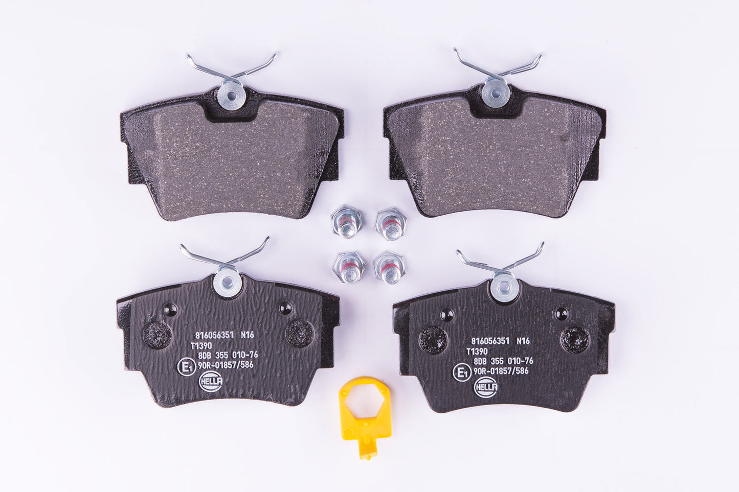 HELLA Brake pad set - T1390 - for e.g. FIAT / MITSUBISHI / NISSAN / OPEL 8DB355010-761