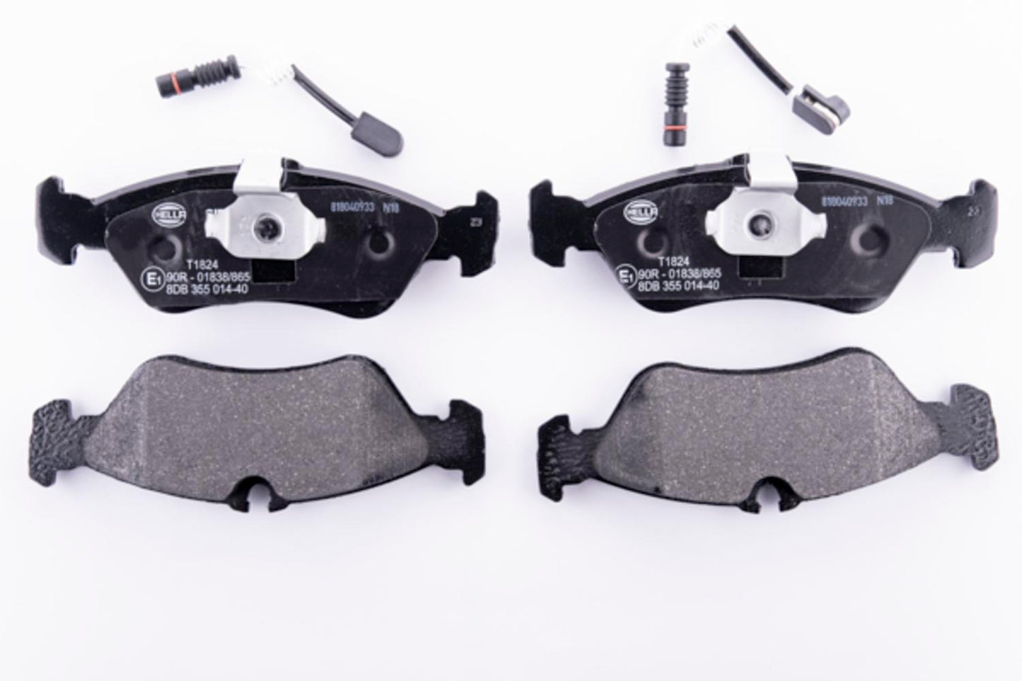 HELLA Brake pad set - T1824 - for e.g. DODGE / FREIGHTLINER / MERCEDES-BENZ /VW 8DB355014-401