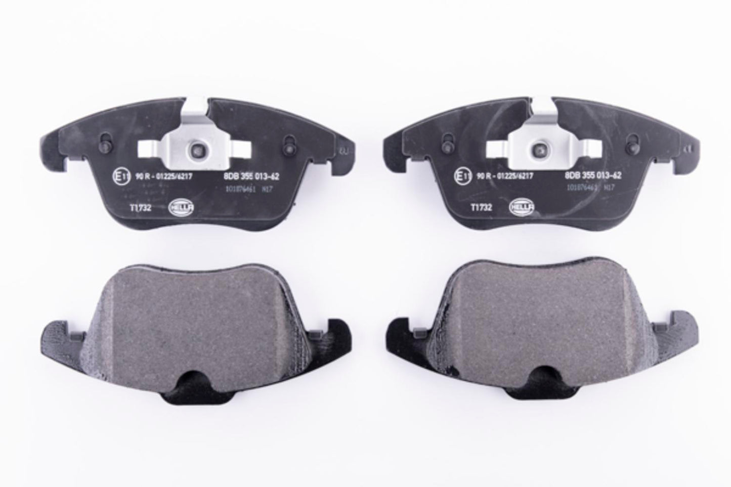 HELLA Brake pad set - T1732 - for e.g. DAIMLER / JAGUAR 8DB355013-621