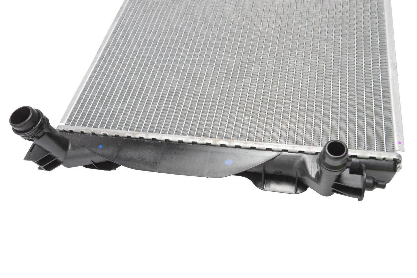 BOGAP Premium Radiator for engine cooling A4210255
