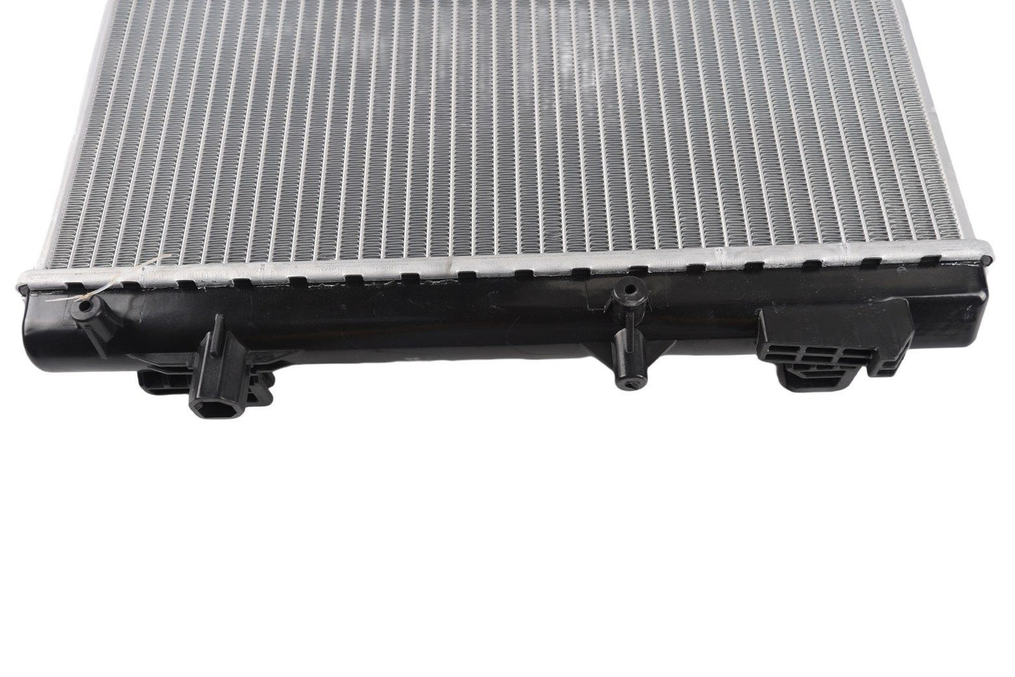 BOGAP Premium Radiator for engine cooling A4210284