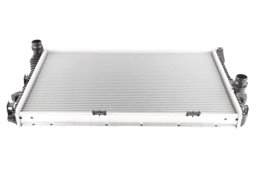 BOGAP Premium Radiator for engine cooling B4210103