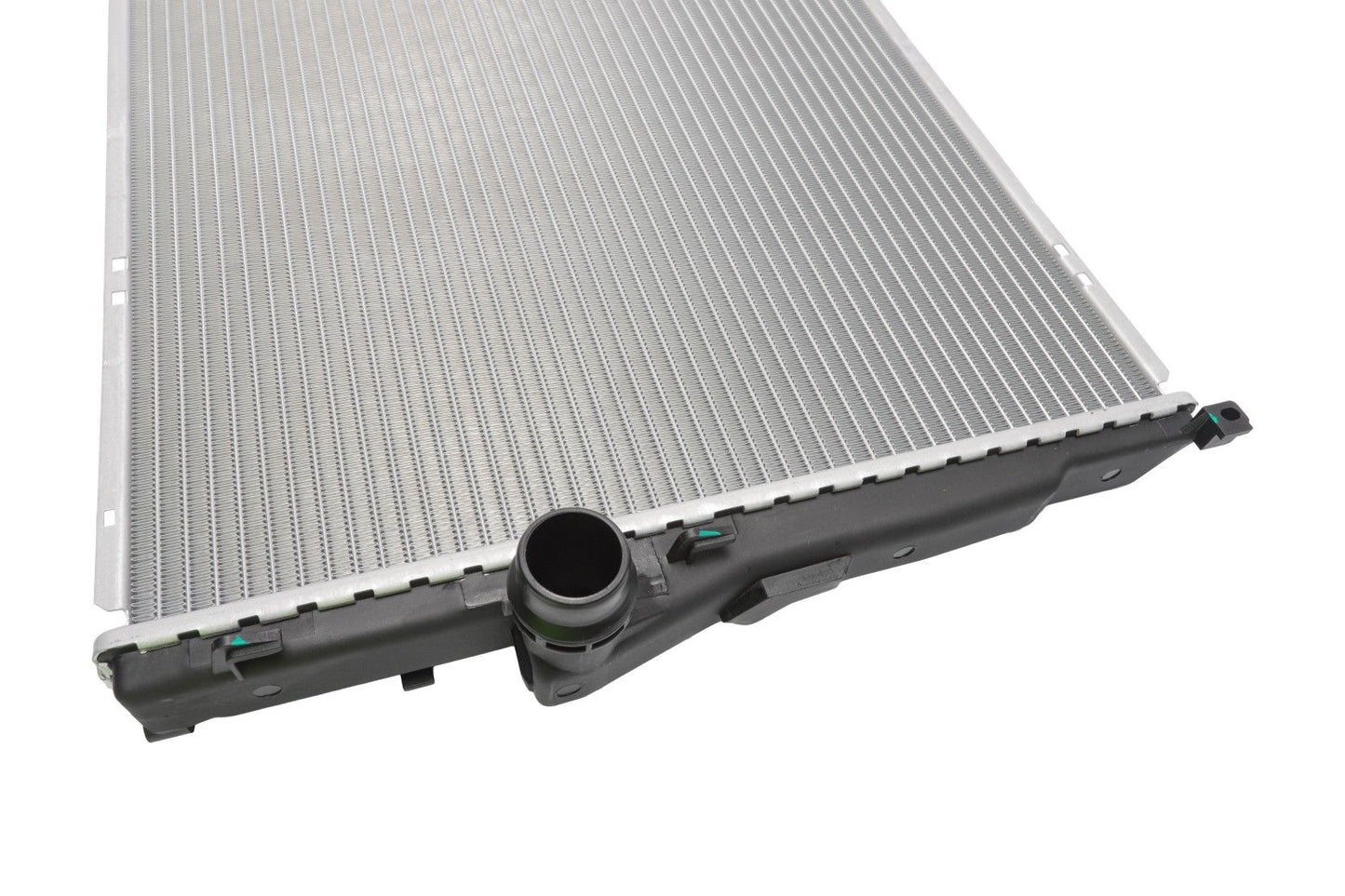 BOGAP Premium Radiator for engine cooling B4210104