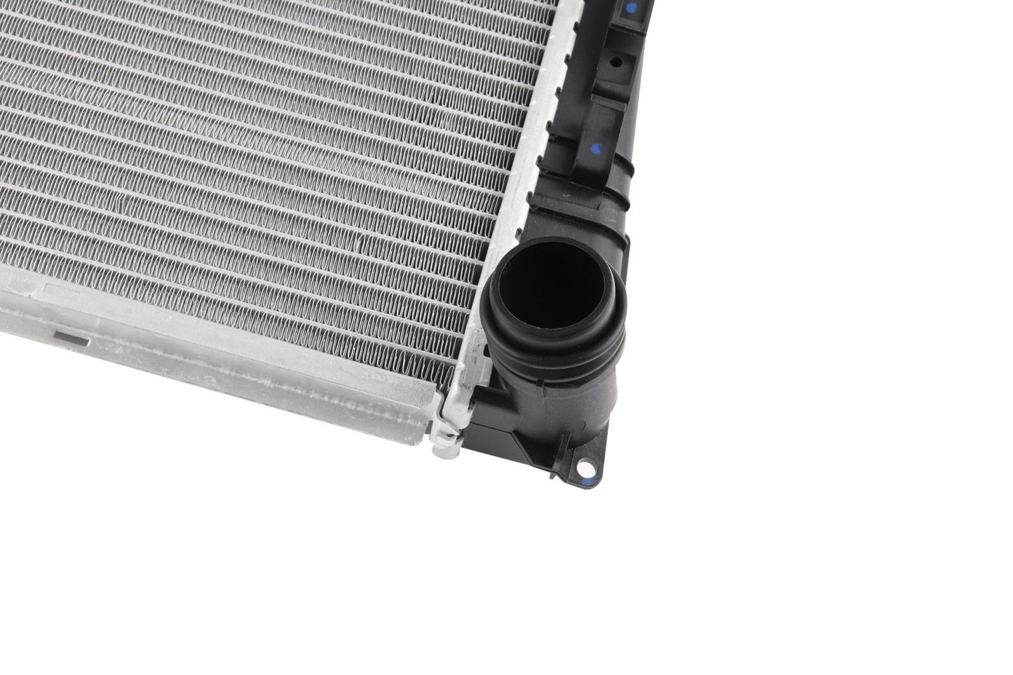 BOGAP Premium Radiator for engine cooling B4210117