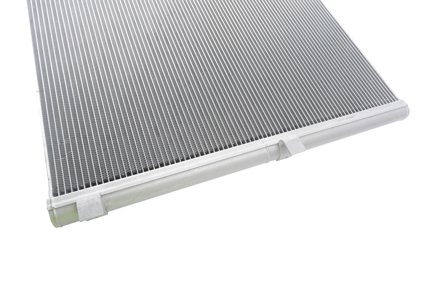 BOGAP Premium Radiator for engine cooling B4210234