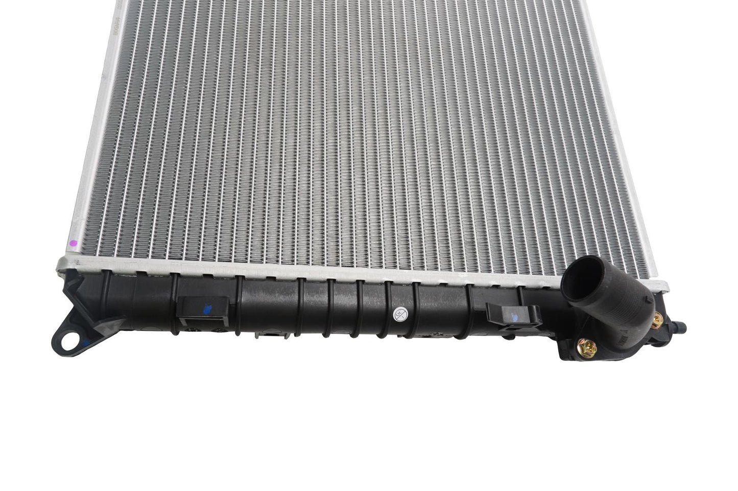 BOGAP Premium Radiator for engine cooling B4210240