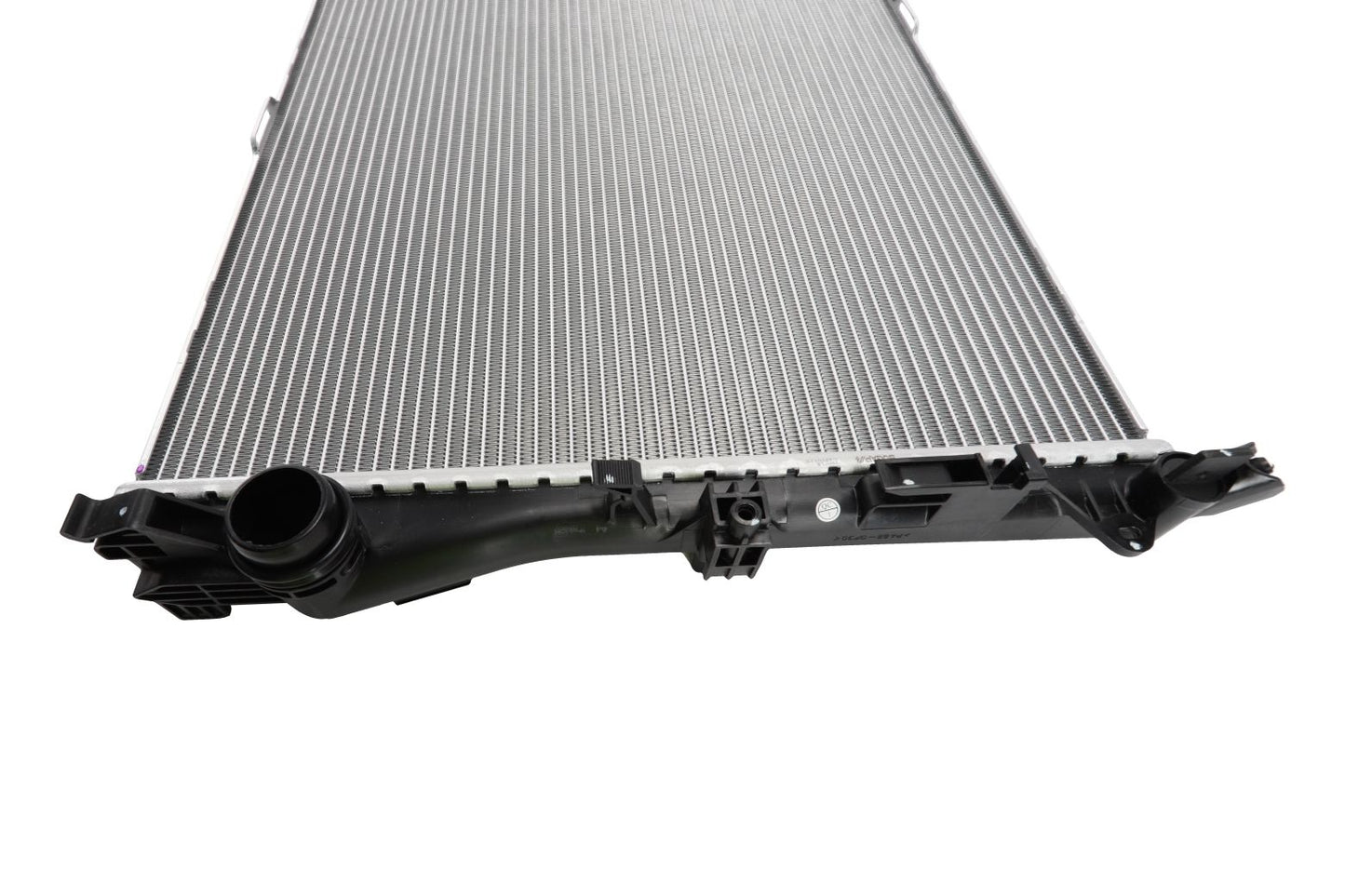 BOGAP Premium Radiator for engine cooling C4210112