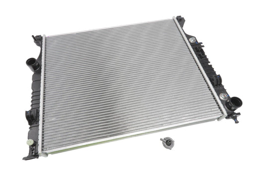 BOGAP Premium Radiator for engine cooling C4210124
