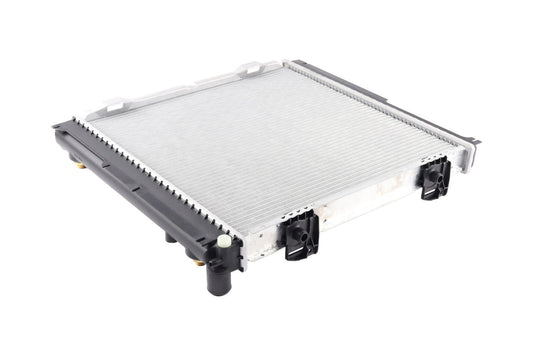 BOGAP Premium Radiator for engine cooling C4210203