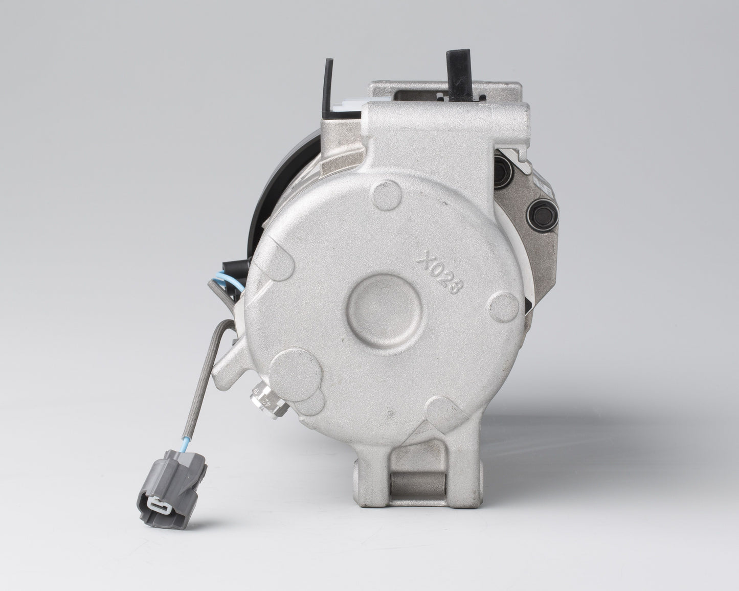Denso Aircon Compressor DCP40015