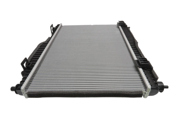 BOGAP Premium Radiator for engine cooling F4210100