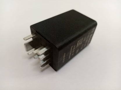 BOSCH Glow Plug Control Unit for OE 04L907282B - 0281003085