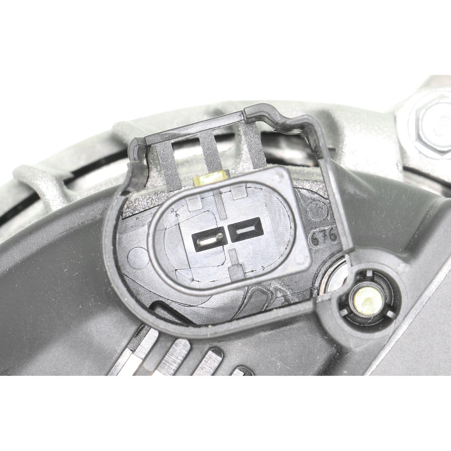 VEMO Alternator V10-13-50039