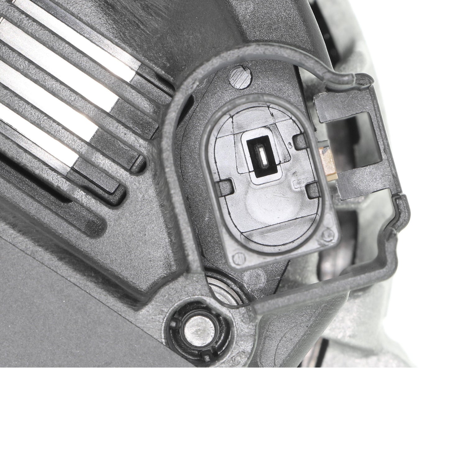 VEMO Alternator V10-13-50050