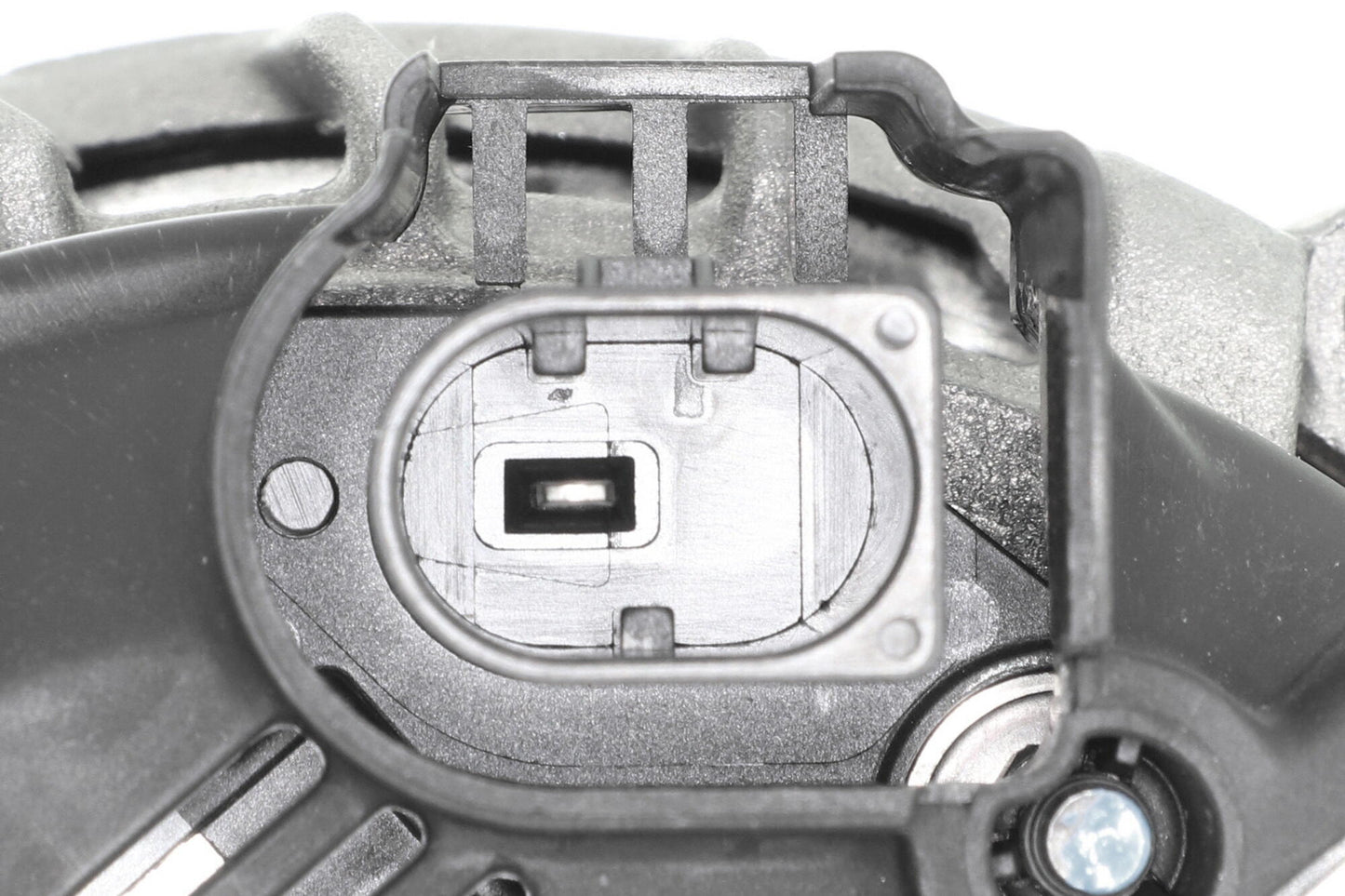 VEMO Alternator V10-13-50094