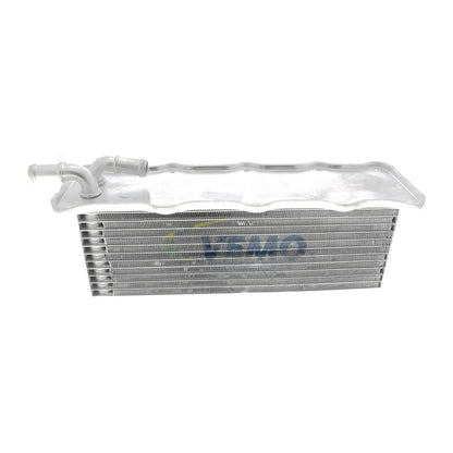 VEMO Charge Air Cooler V15-60-0004