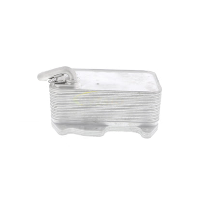 VEMO Oil Cooler, engine oil V15-60-6075