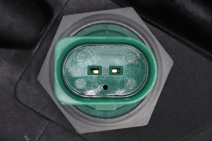 VEMO Oil filter module V15-60-6100