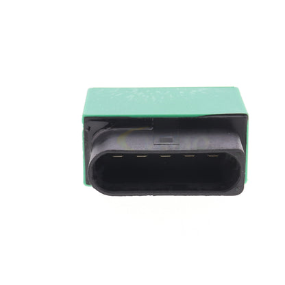VEMO Relay, fuel pump V15-71-0066