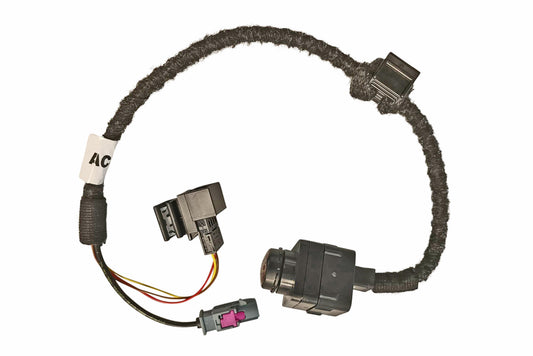 VEMO Rear View Camera, parking distance contr V15-74-0049