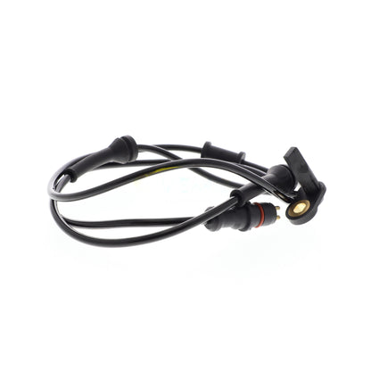 VEMO Sensor, wheel speed V24-72-0015