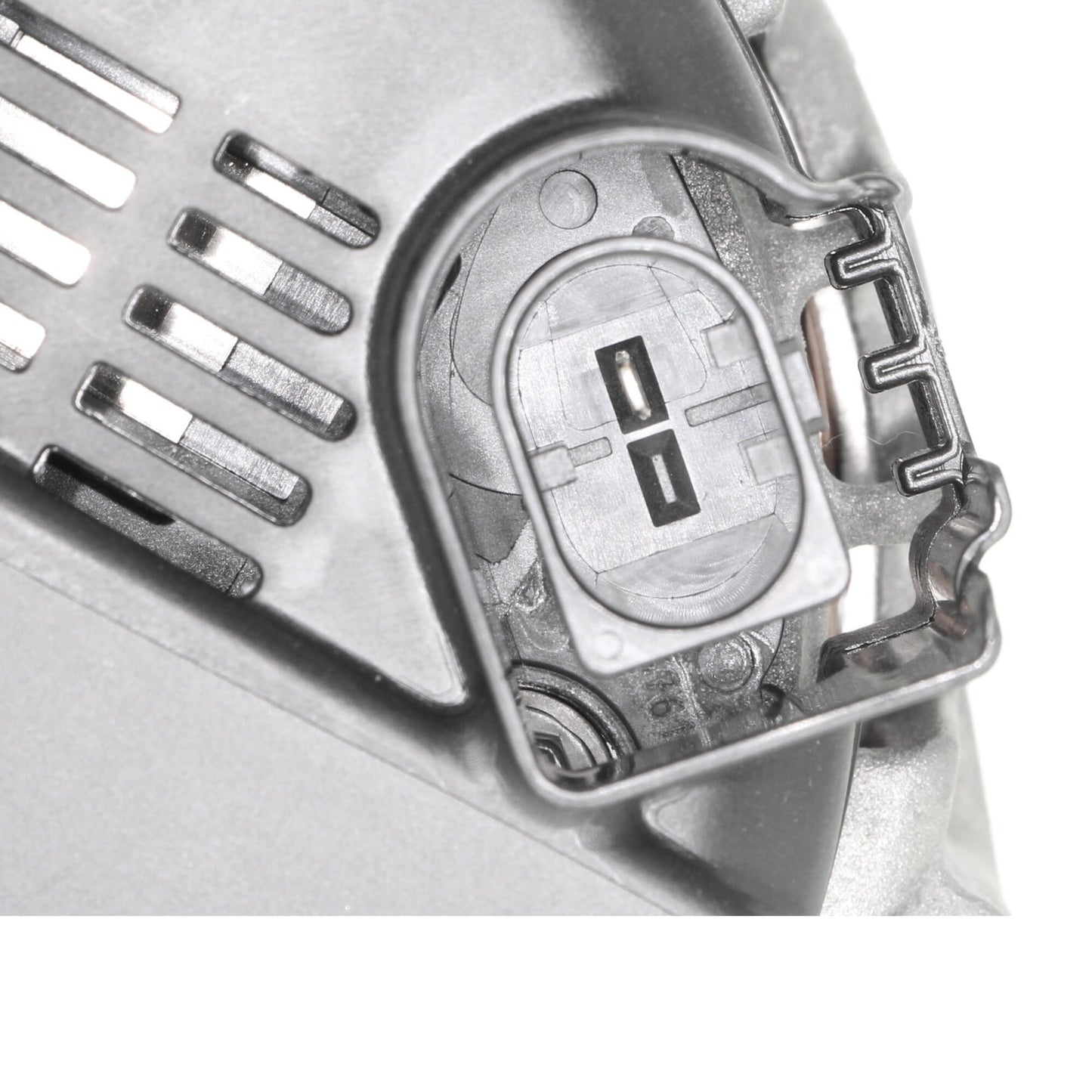 VEMO Alternator V30-13-50008