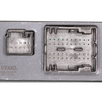 VEMO Switch, window regulator V30-73-0225