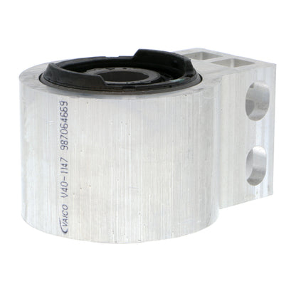 VAICO Mounting, control/trailing arm V40-1147