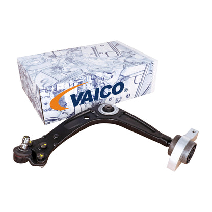 VAICO Control/Trailing Arm, wheel suspension V42-0811