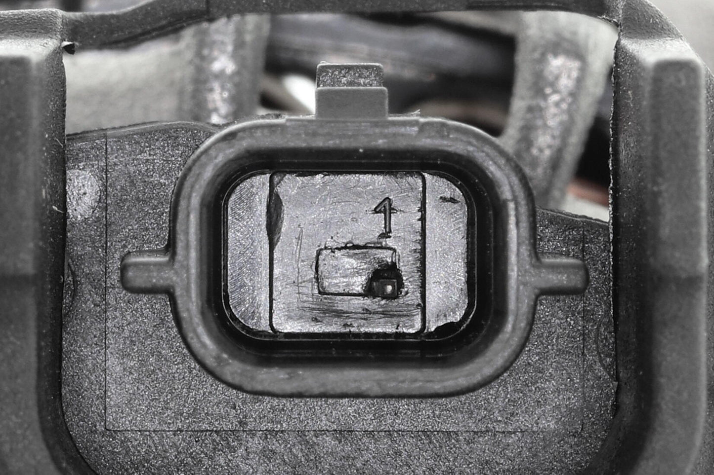 VEMO Alternator V46-13-50063