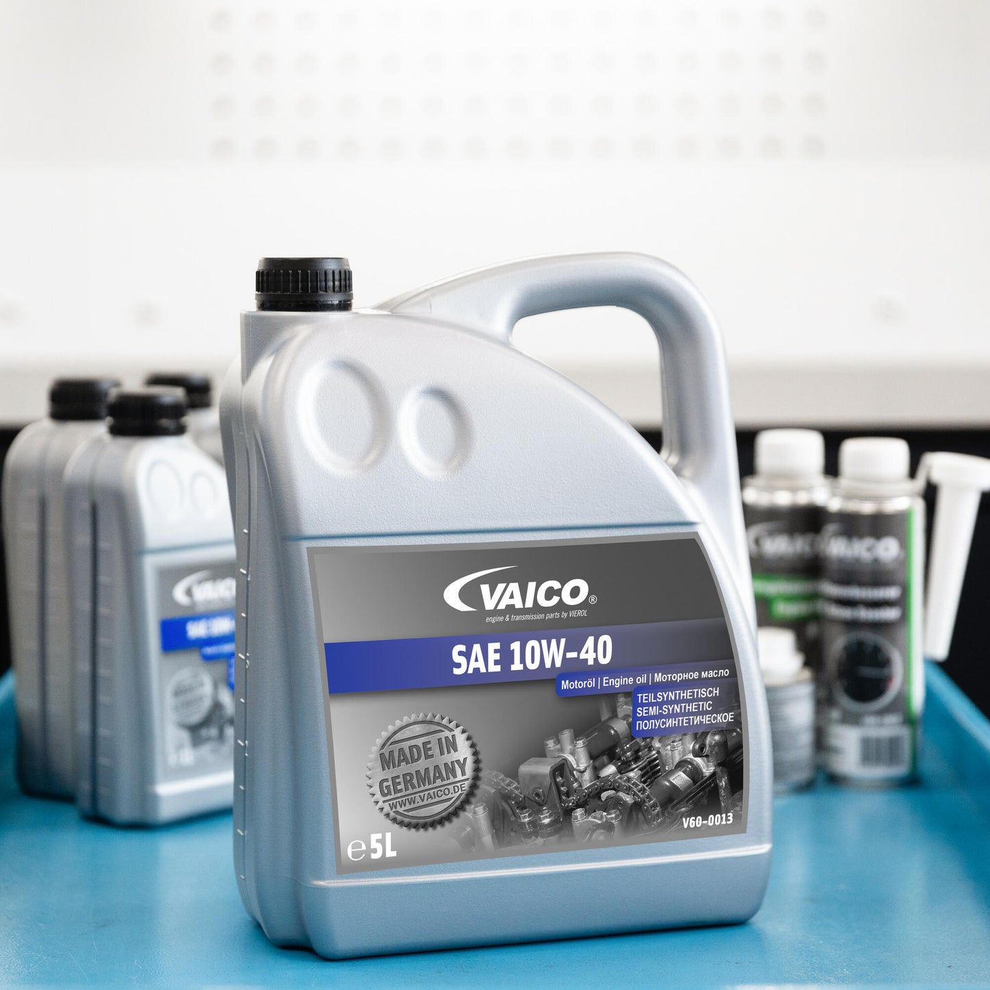 VAICO Engine Oil V60-0013